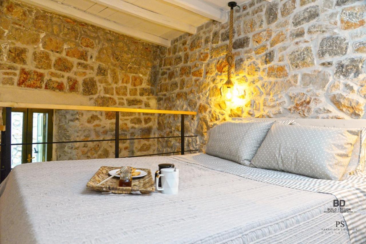 Pyrgos Houses And Restaurant Avgonima Esterno foto
