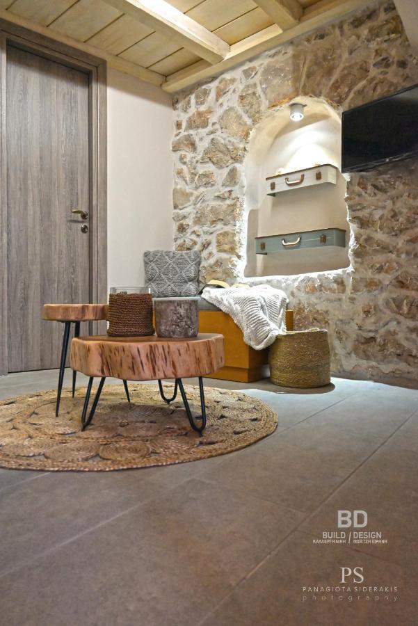 Pyrgos Houses And Restaurant Avgonima Esterno foto